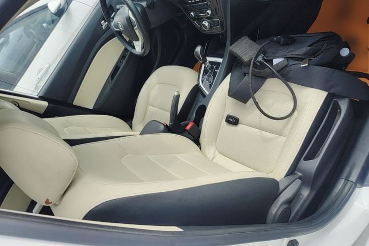 Used CHANGAN Alsvin V7 2015 1.6L Automatic Enjoyment Model China IV Standard Right Front Seat