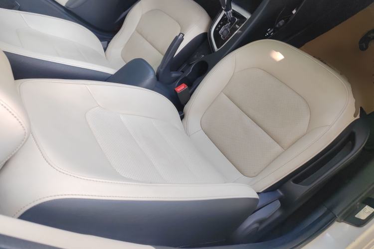 Used CHANGAN Alsvin V7 2015 1.6L Automatic Enjoyment Model China IV Standard Right Front Seat