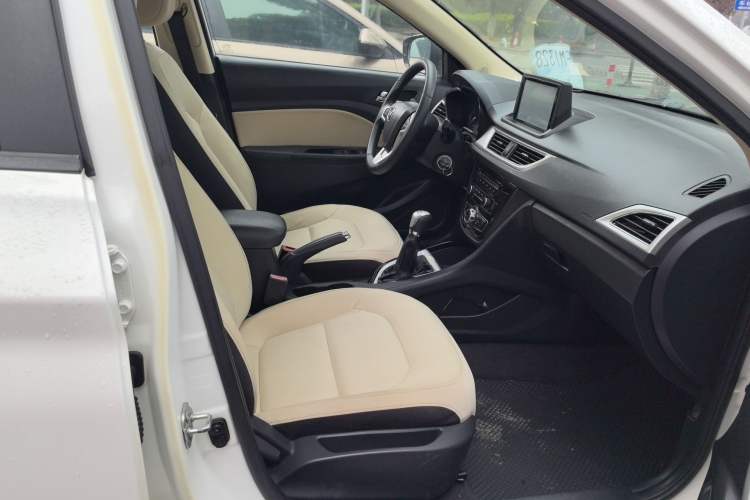 Used CHANGAN Alsvin V7 2015 1.6L Manual Joyful Edition China IV Right Front Seat