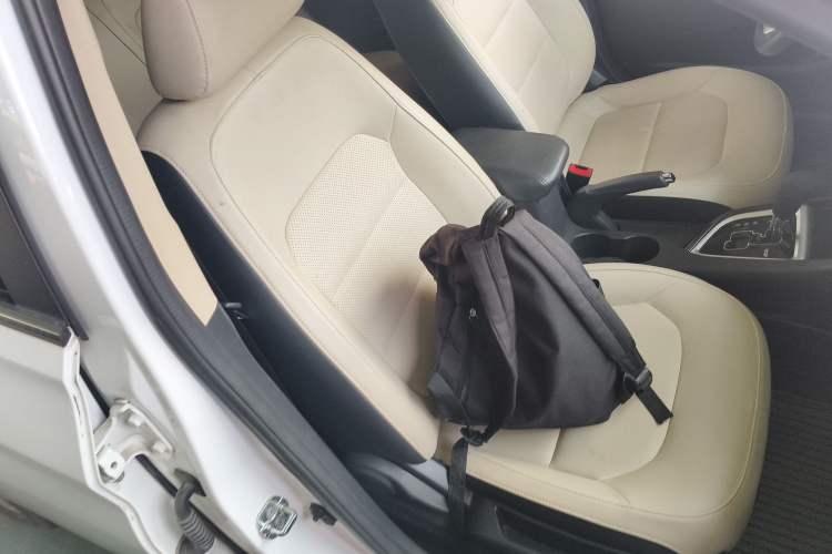Used CHANGAN Alsvin V7 2015 1.6L Automatic Enjoyment Model China V Standard Right Front Seat