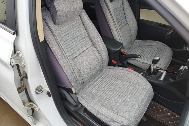 Used CHANGAN Alsvin V7 2015 1.6L Manual Enjoyment Model China V Standard Right Front Seat