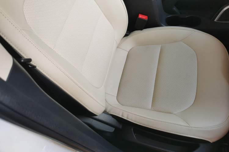 Used CHANGAN Alsvin V7 2015 1.6L Manual Enjoyment Model China V Standard Right Front Seat