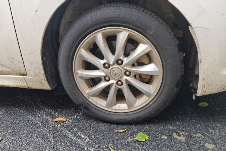 Used CHANGAN Alsvin V7 2015 1.6L Manual Enjoyment Model China IV Standard Right Front Wheel Hub