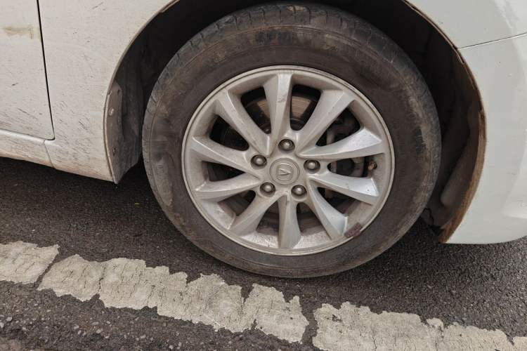 Used CHANGAN Alsvin V7 2015 1.6L Automatic Enjoyment Model China IV Standard Right Front Wheel Hub