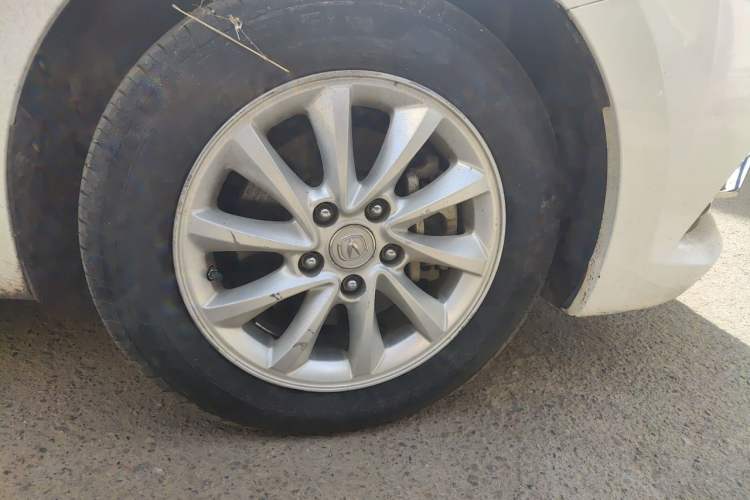 Used CHANGAN Alsvin V7 2015 1.6L Manual Enjoyment Model China IV Standard Right Front Wheel Hub