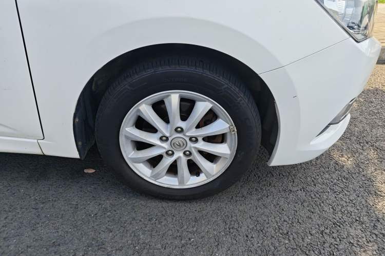 Used CHANGAN Alsvin V7 2015 1.6L Manual Enjoyment Model China IV Standard Right Front Wheel Hub