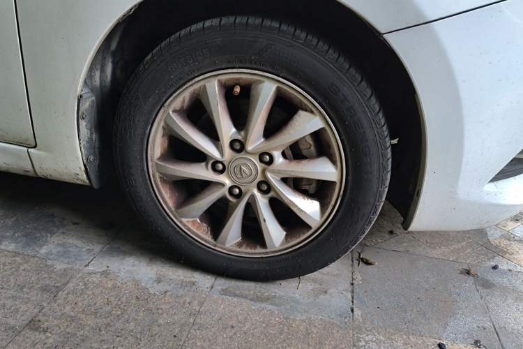 Used CHANGAN Alsvin V7 2015 1.6L Automatic Enjoyment Model China IV Standard Right Front Wheel Hub