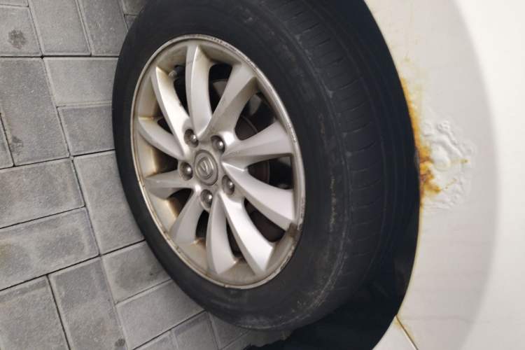 Used CHANGAN Alsvin V7 2015 1.6L Manual Enjoyment Model China IV Standard Right Front Wheel Hub