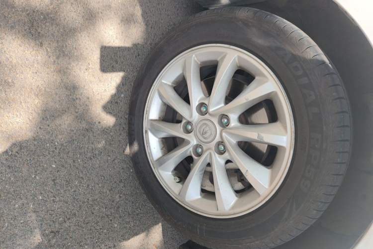 Used CHANGAN Alsvin V7 2015 1.6L Automatic Enjoyment Model China IV Standard Right Front Wheel Hub