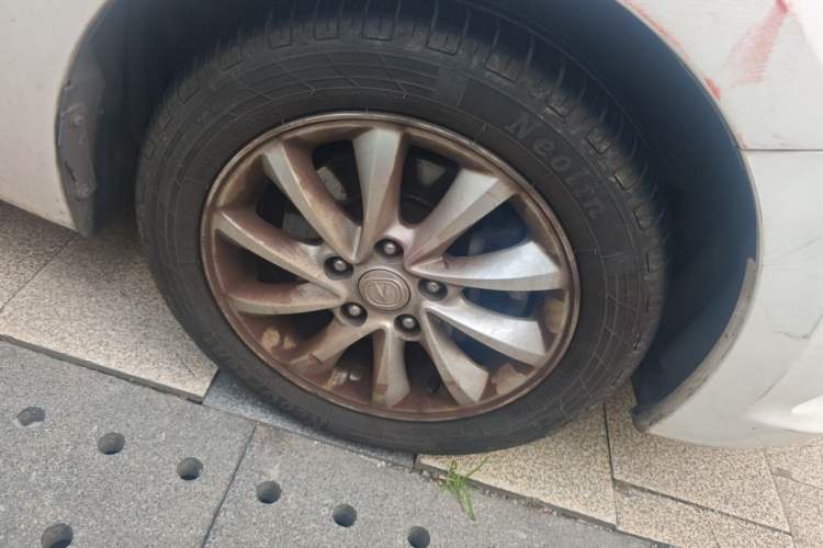 Used CHANGAN Alsvin V7 2015 1.6L Automatic Enjoyment Model China IV Standard Right Front Wheel Hub