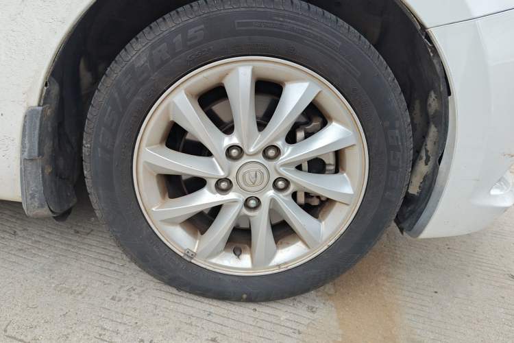 Used CHANGAN Alsvin V7 2015 1.6L Manual Enjoyment Model China IV Standard Right Front Wheel Hub