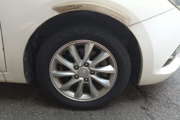 Used CHANGAN Alsvin V7 2015 1.6L Manual Enjoyment Model China IV Standard Right Front Wheel Hub