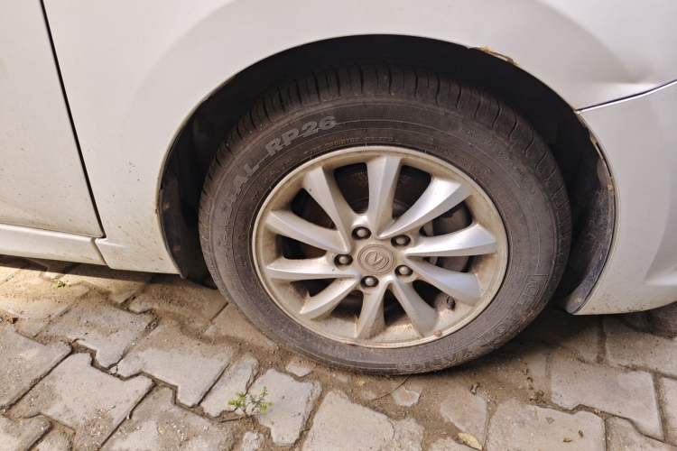 Used CHANGAN Alsvin V7 2015 1.6L Manual Joyful Edition China IV Right Front Wheel Hub