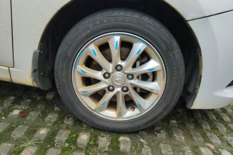 Used CHANGAN Alsvin V7 2015 1.6L Automatic Enjoyment Model China IV Standard Right Front Wheel Hub