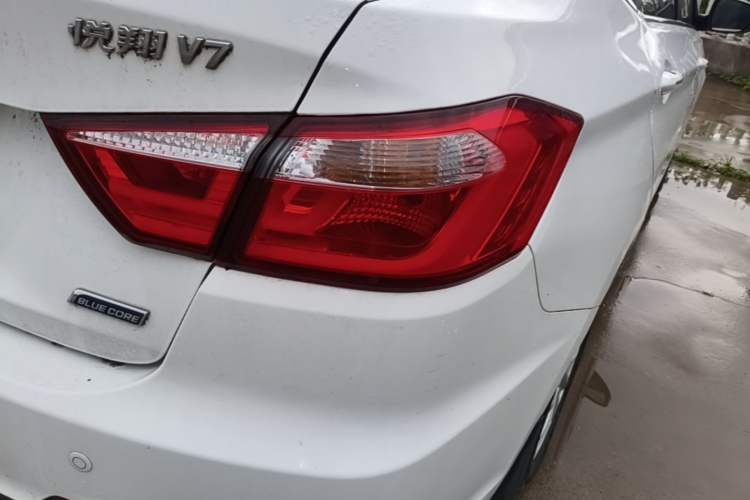 Used CHANGAN Alsvin V7 2015 1.6L Manual Enjoyment Model China V Standard Right Rear Taillight