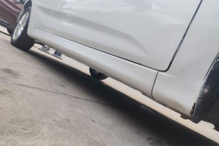 Used CHANGAN Alsvin V7 2015 1.6L Automatic Enjoyment Model China V Standard Right Side Sill