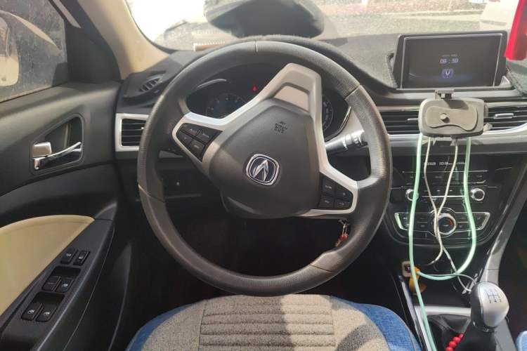 Used CHANGAN Alsvin V7 2015 1.6L Manual Enjoyment Model China IV Standard Steering Wheel