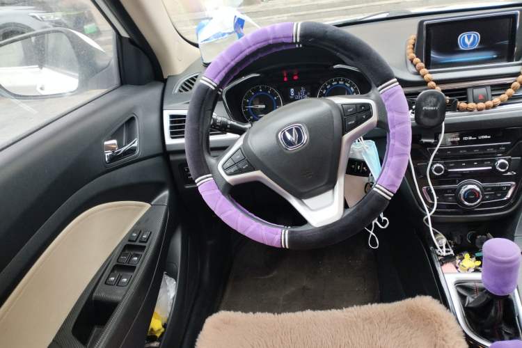 Used CHANGAN Alsvin V7 2015 1.6L Manual Enjoyment Model China IV Standard Steering Wheel