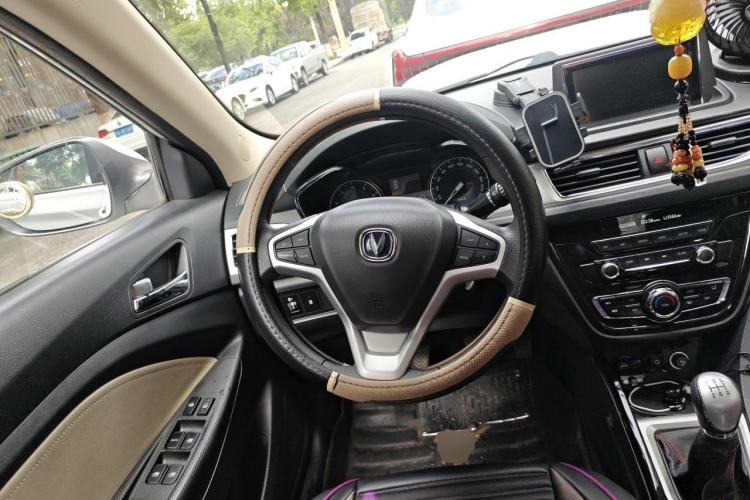 Used CHANGAN Alsvin V7 2015 1.6L Manual Enjoyment Model China V Standard Steering Wheel