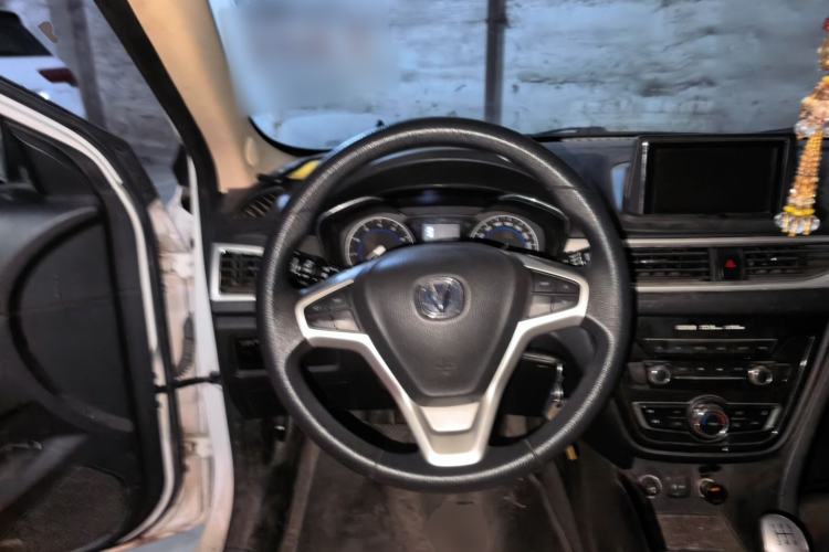 Used CHANGAN Alsvin V7 2015 1.6L Manual Enjoyment Model China V Standard Steering Wheel