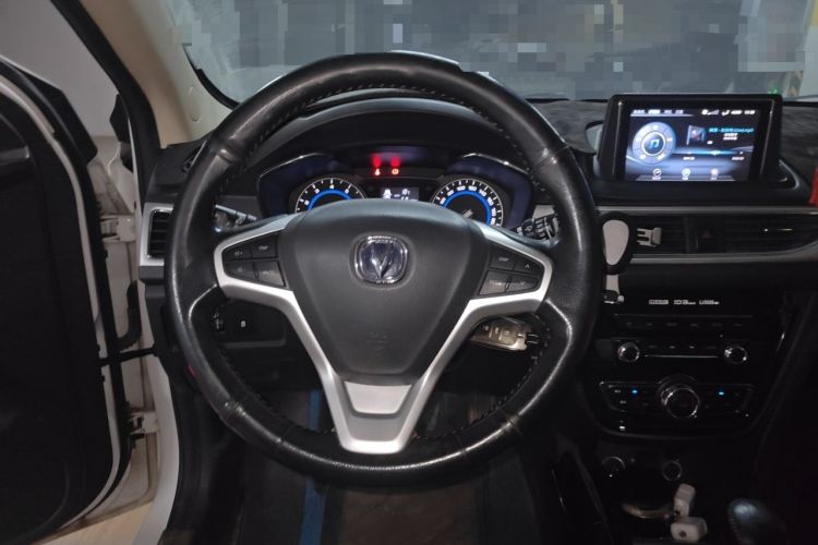 Used CHANGAN Alsvin V7 2015 1.6L Manual Enjoyment Model China V Standard Steering Wheel