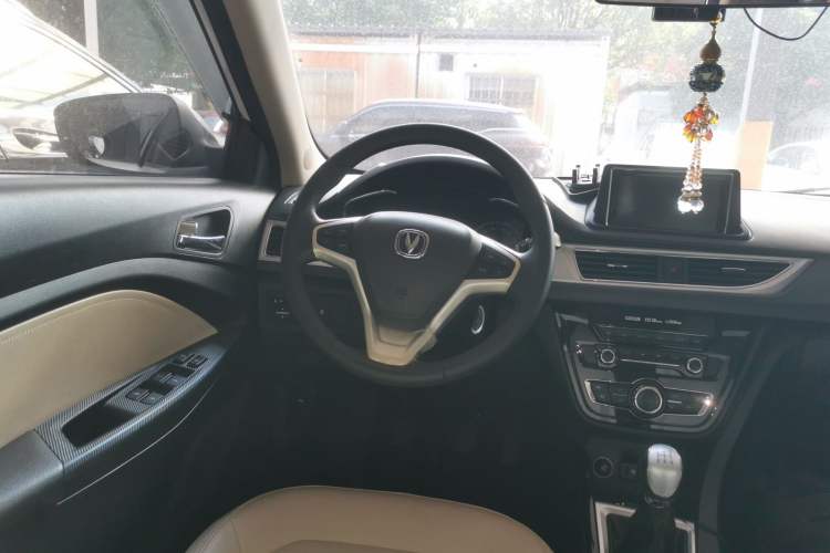 Used CHANGAN Alsvin V7 2015 1.6L Manual Enjoyment Model China V Standard Steering Wheel