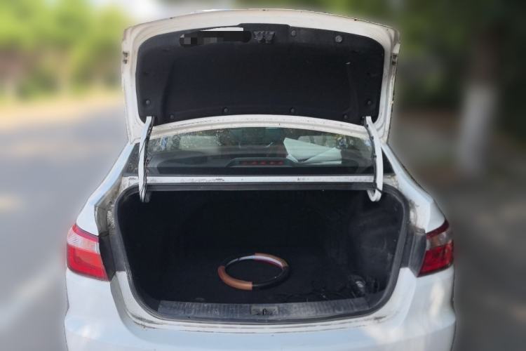 Used CHANGAN Alsvin V7 2015 1.6L Manual Joyride Model China IV Standard Trunk