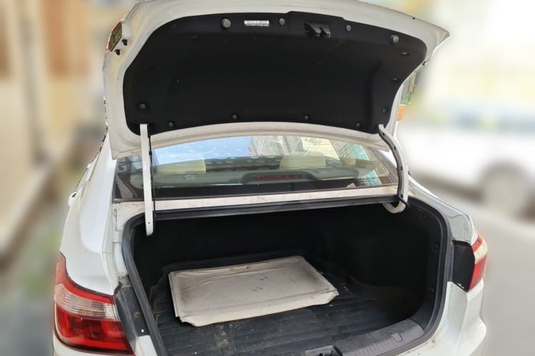 Used CHANGAN Alsvin V7 2015 1.6L Automatic Fun Model China V Standard Trunk