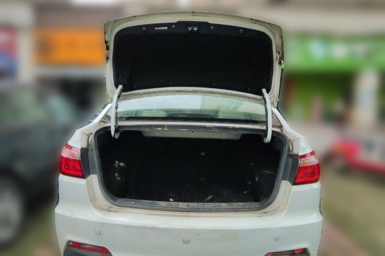 Used CHANGAN Alsvin V7 2015 1.6L Automatic Enjoyment Model China IV Standard Trunk