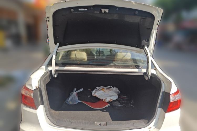 Used CHANGAN Alsvin V7 2015 1.6L Manual Fun Model China IV Standard Trunk