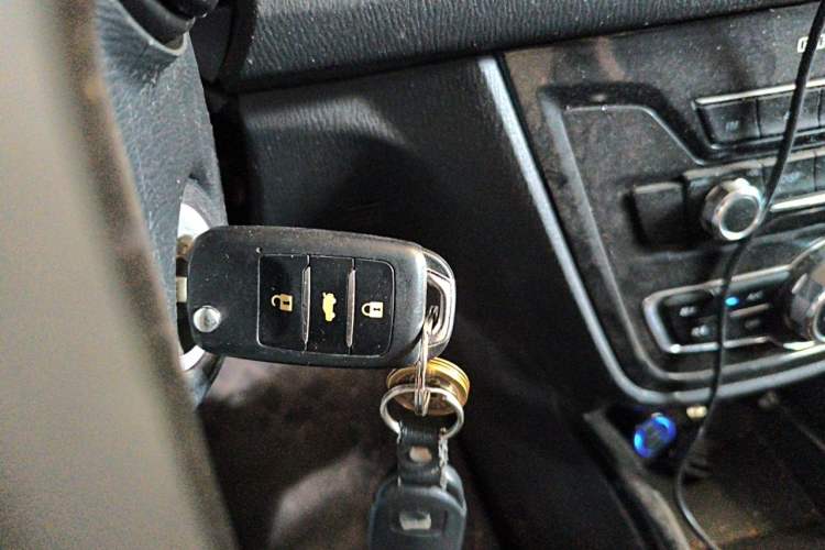 Used CHANGAN Alsvin V7 2015 1.6L Manual Fun Model China IV Standard Vehicle Key