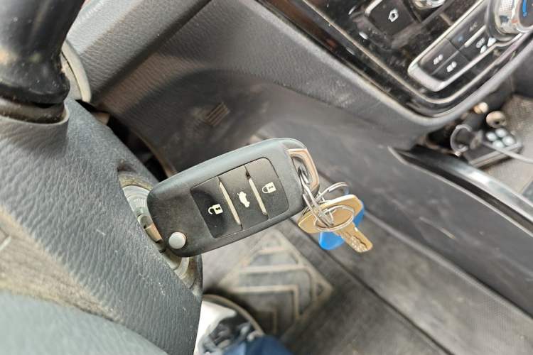 Used CHANGAN Alsvin V7 2015 1.6L Manual Enjoyment Model China IV Standard Vehicle Key