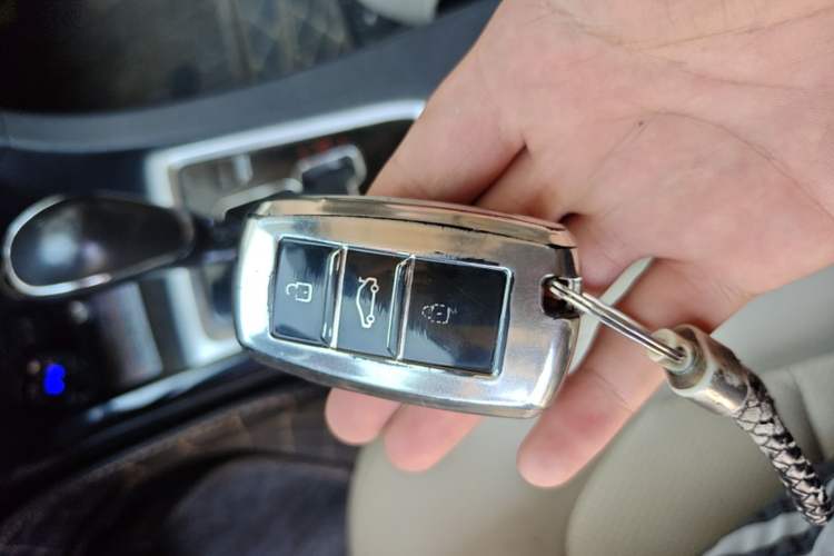 Used CHANGAN Alsvin V7 2015 1.6L Automatic Enjoyment Model China V Standard Vehicle Key