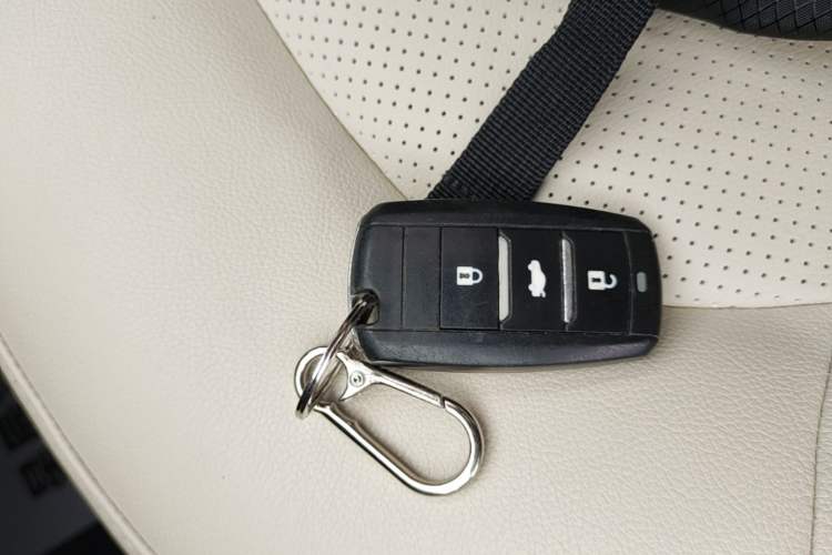 Used CHANGAN Alsvin V7 2015 1.6L Automatic Enjoyment Model China V Standard Vehicle Key