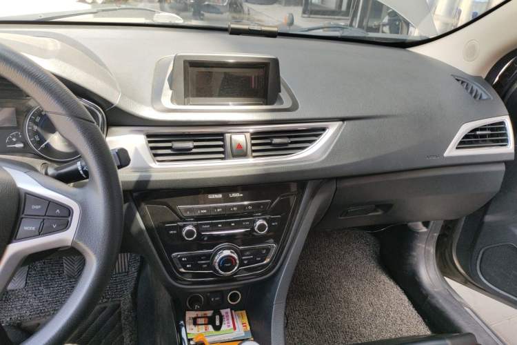 Used CHANGAN Alsvin V7 2015 1.6L Manual LeShang Edition China IV Audio And AC Panel