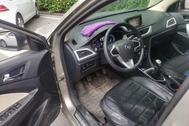 Used CHANGAN Alsvin V7 2015 1.6L Manual Enjoyment Model China IV Standard Driver Seat