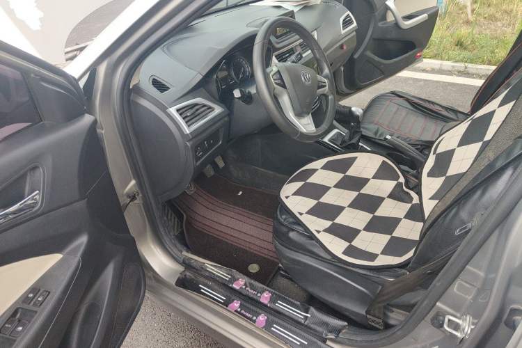 Used CHANGAN Alsvin V7 2015 1.6L Manual LeShang Edition China IV Driver Seat
