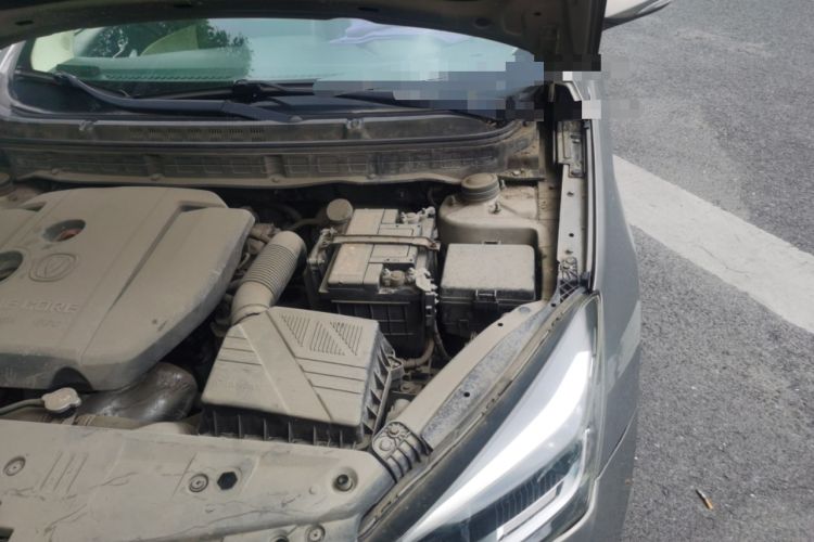 Used CHANGAN Alsvin V7 2015 1.6L Manual Enjoyment Model China IV Standard Engine Bay Left