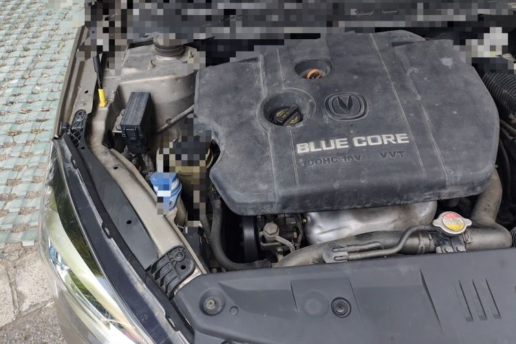 Used CHANGAN Alsvin V7 2015 1.6L Automatic Enjoyment Model China IV Standard Engine Bay Right