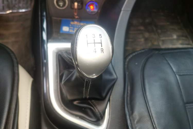 Used CHANGAN Alsvin V7 2015 1.6L Manual Enjoyment Model China IV Standard Gear Lever