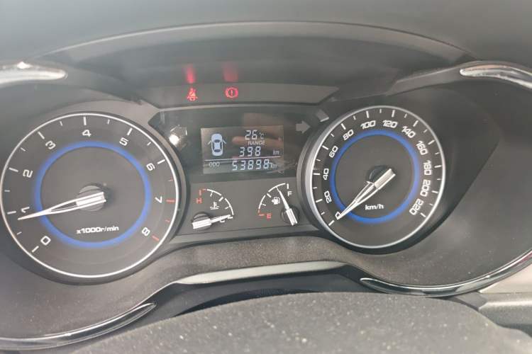 Used CHANGAN Alsvin V7 2015 1.6L Manual Joyride Model China IV Standard Odometer Close Up