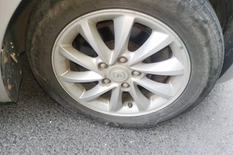 Used CHANGAN Alsvin V7 2015 1.6L Manual Enjoyment Model China IV Standard Right Front Wheel Hub