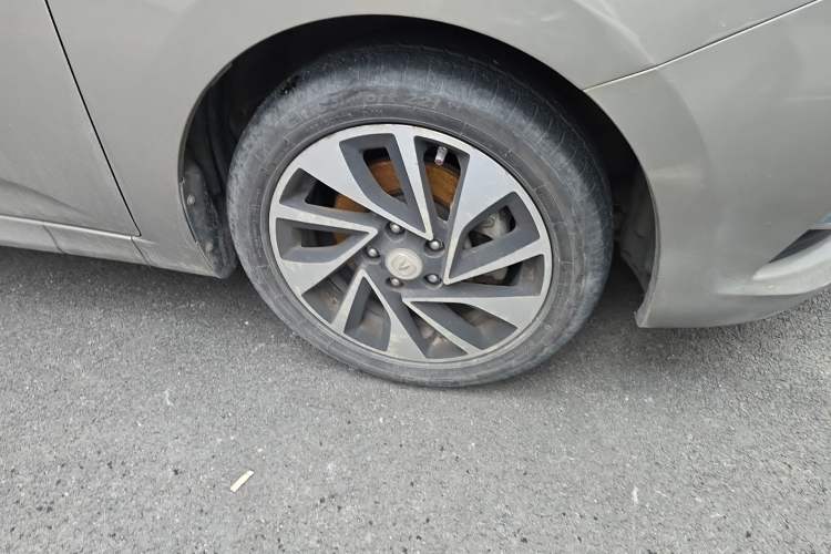 Used CHANGAN Alsvin V7 2015 1.6L Manual Fun Edition China V Standard Right Front Wheel Hub