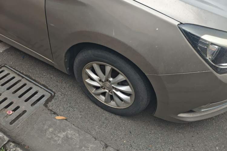 Used CHANGAN Alsvin V7 2015 1.6L Manual Joyride Model China IV Standard Right Front Wheel Hub