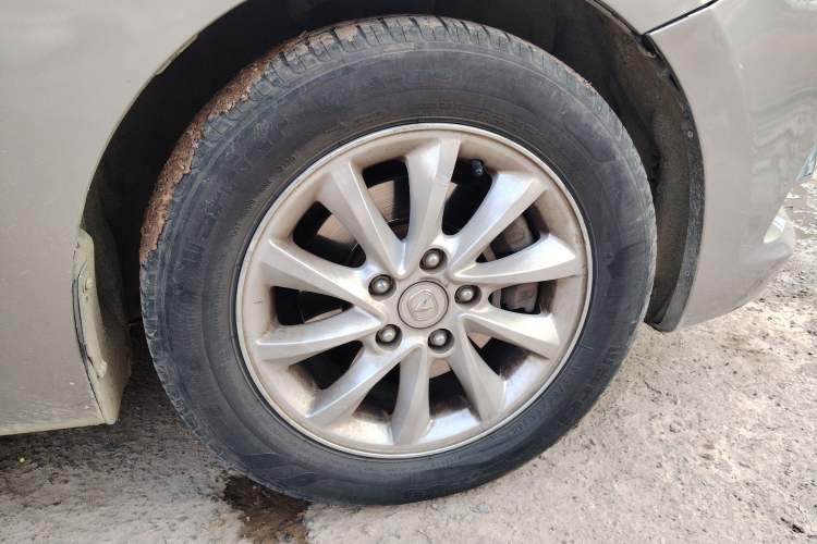 Used CHANGAN Alsvin V7 2015 1.6L Manual Enjoyment Model China IV Standard Right Front Wheel Hub