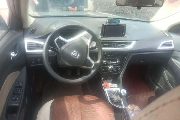 Used CHANGAN Alsvin V7 2015 1.6L Manual Enjoyment Model China IV Standard Steering Wheel