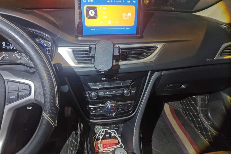Used CHANGAN Alsvin V7 2016 1.6L Manual Joyride Model China IV Standard Audio And AC Panel