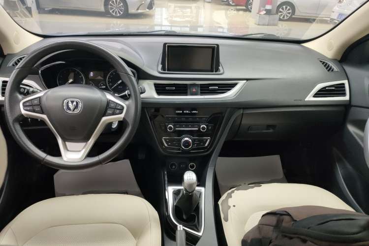 Used CHANGAN Alsvin V7 2016 1.6L Manual Enjoyment Model China V Standard Center Console