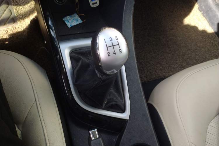 Used CHANGAN Alsvin V7 2016 1.6L Manual Enjoyment Model China IV Standard Gear Lever
