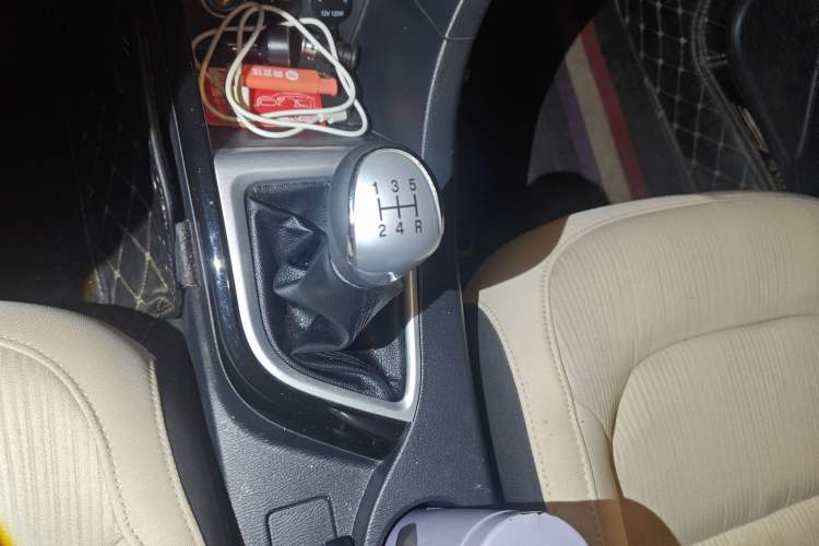 Used CHANGAN Alsvin V7 2016 1.6L Manual Joyride Model China IV Standard Gear Lever